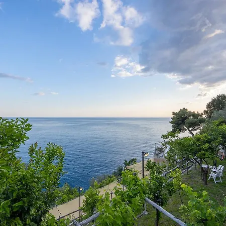 Cannaverde - Amalfi Coast Camp Maiori