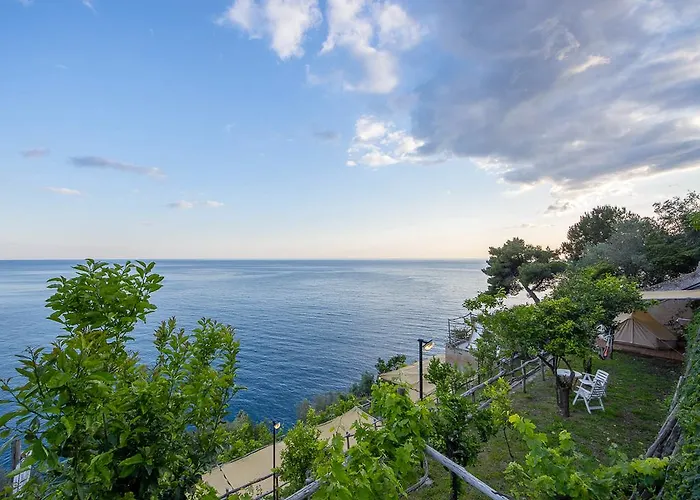 Cannaverde - Amalfi Coast Camp Maiori